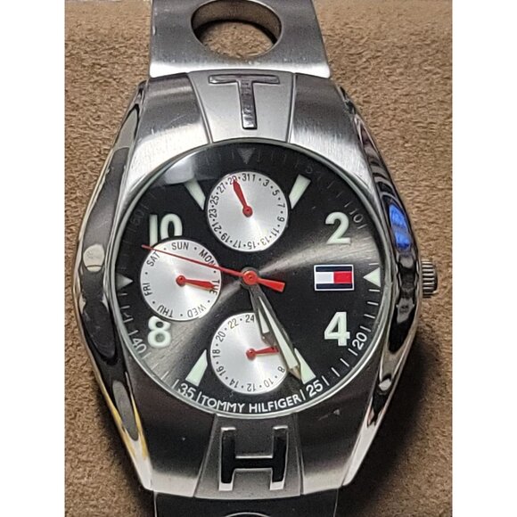 Tommy Hilfiger Mens Stainless Steel Watch F90181 Dial Multifunction Glow Hands - Picture 1 of 14